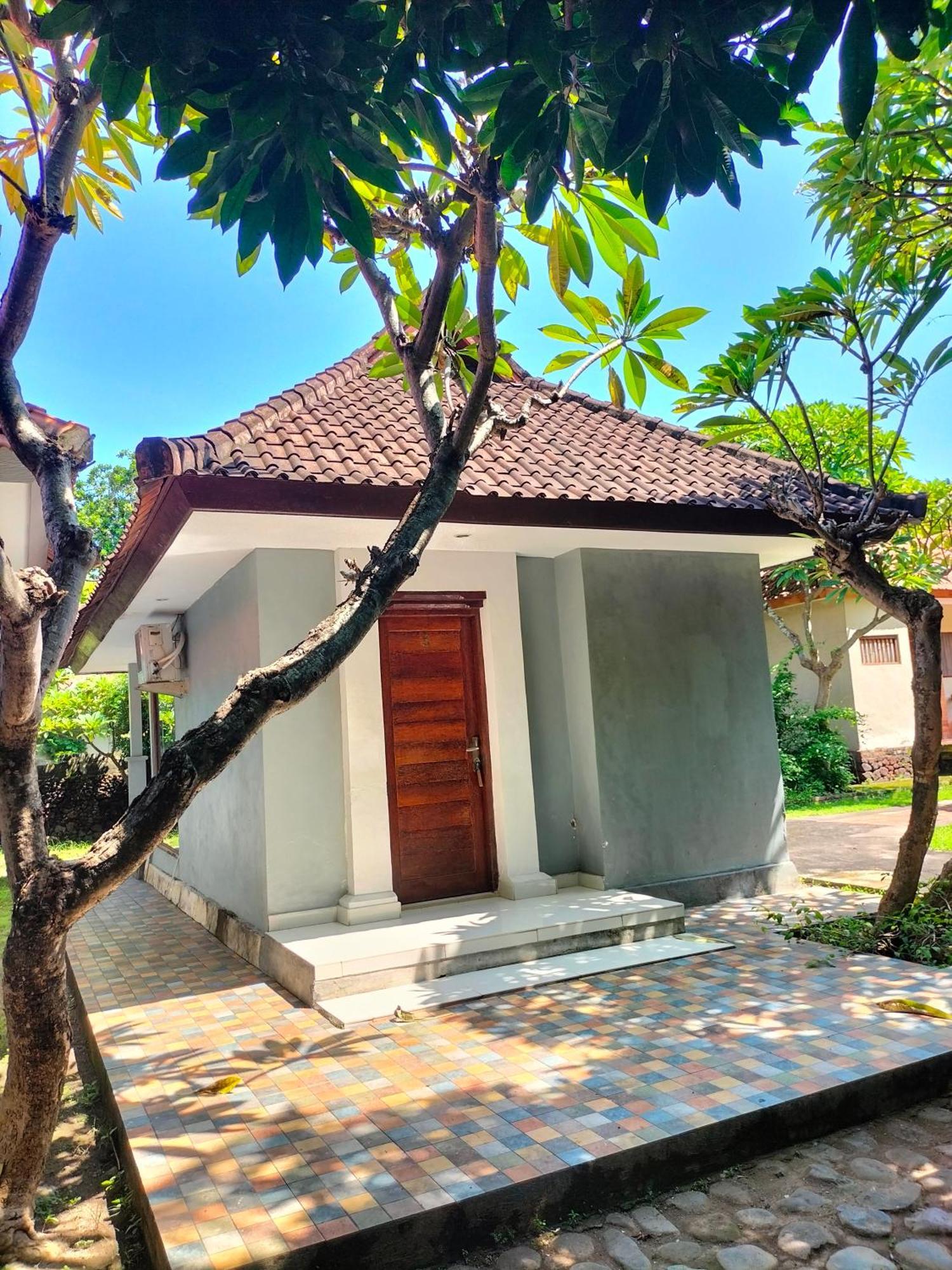 Nirwana Sea Side Cottages Lovina Esterno foto