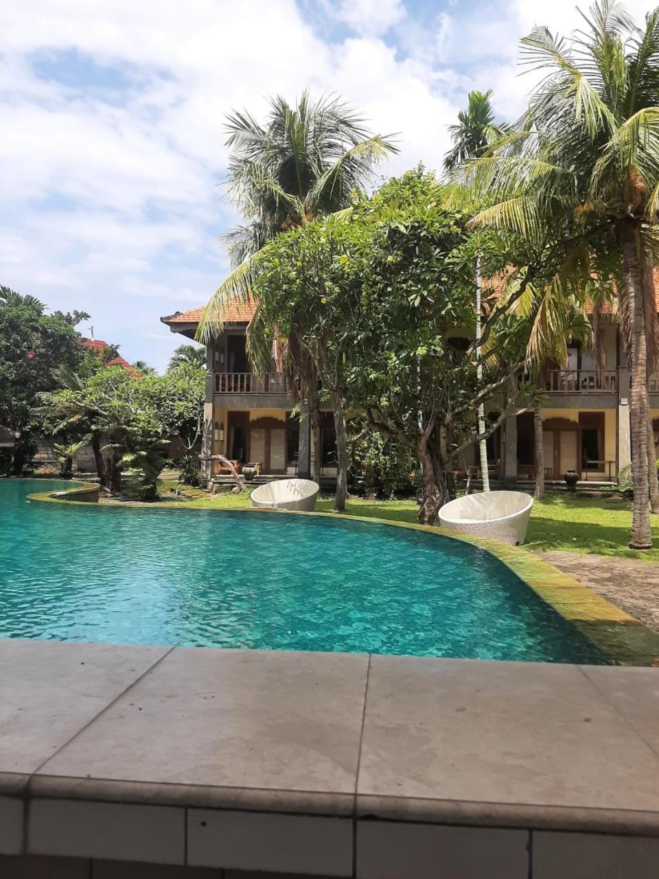 Nirwana Sea Side Cottages Lovina Esterno foto