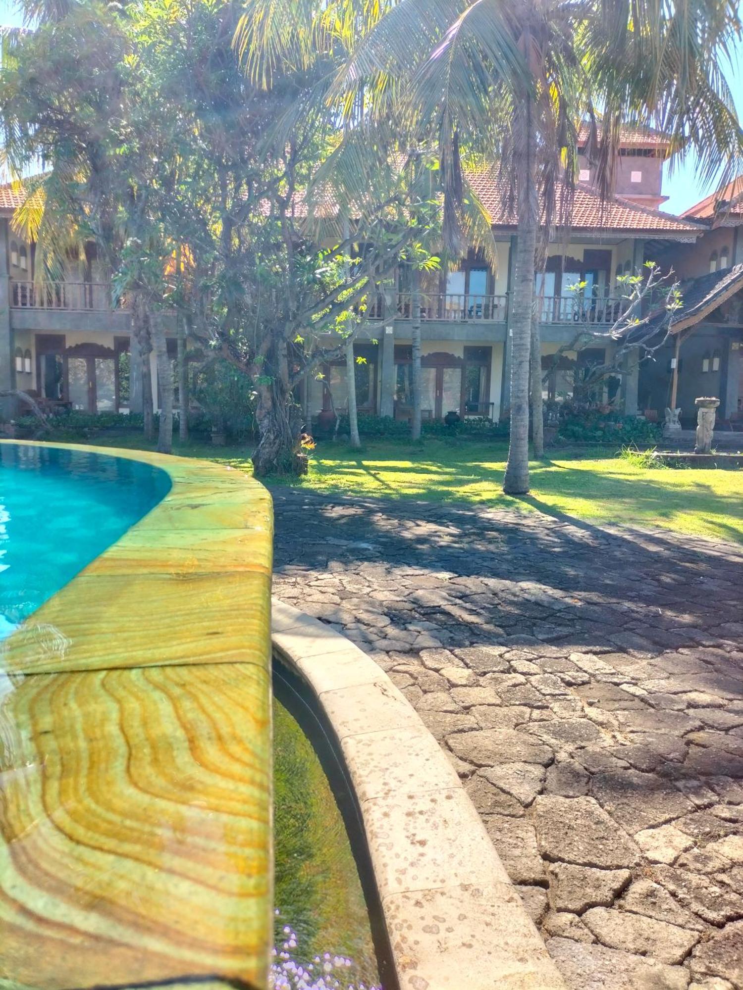 Nirwana Sea Side Cottages Lovina Esterno foto