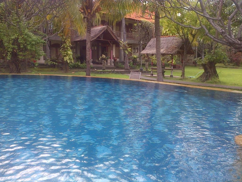 Nirwana Sea Side Cottages Lovina Esterno foto