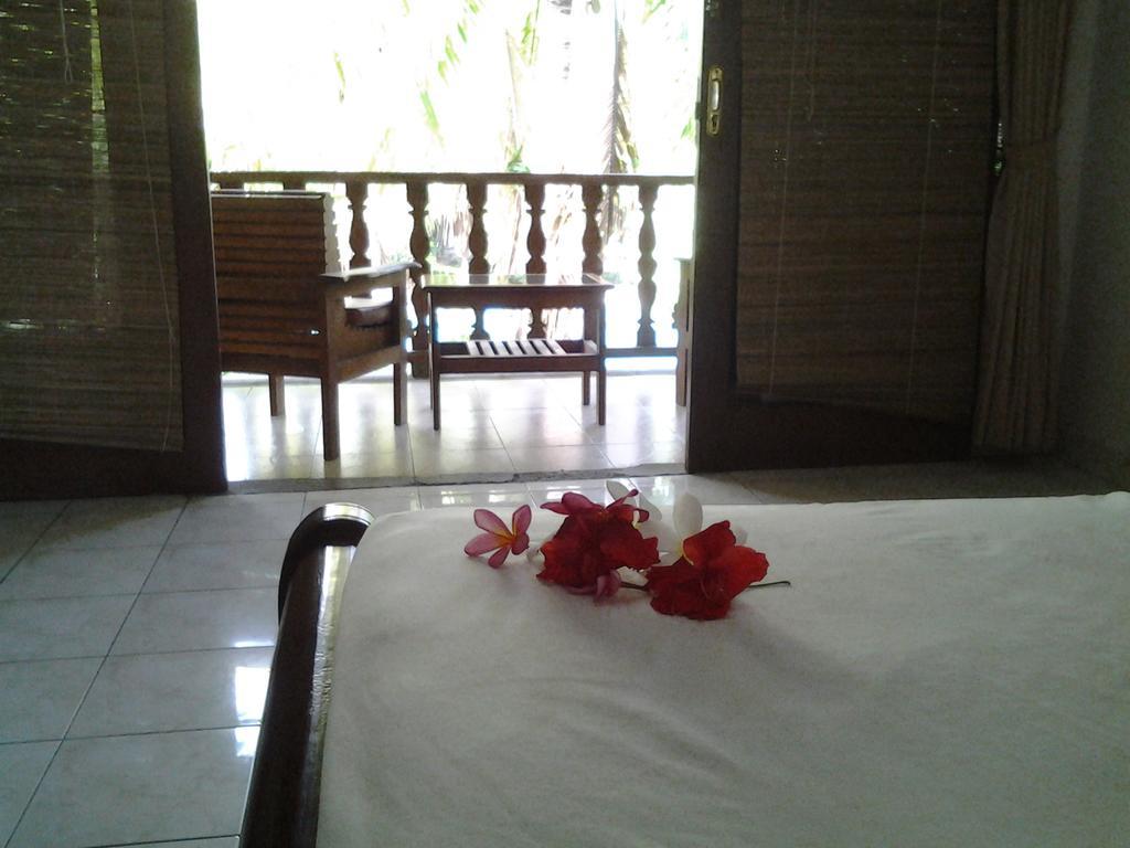Nirwana Sea Side Cottages Lovina Esterno foto