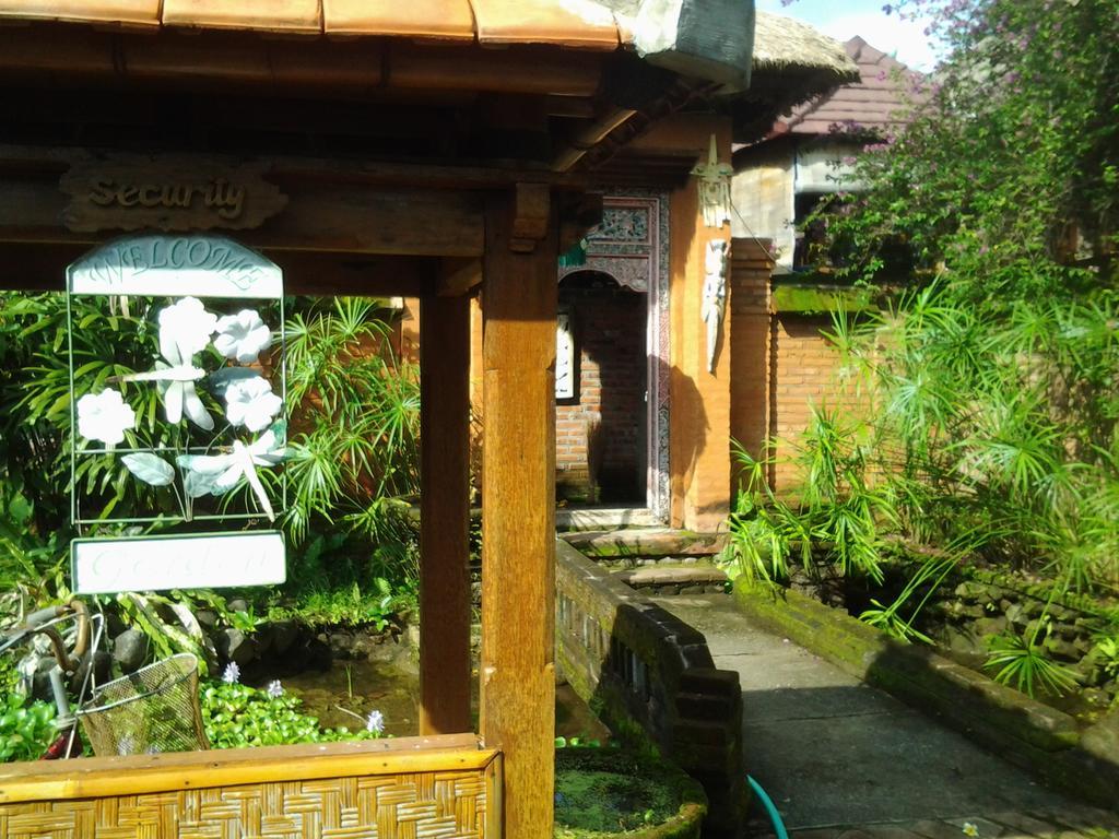 Nirwana Sea Side Cottages Lovina Esterno foto