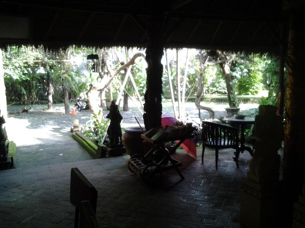 Nirwana Sea Side Cottages Lovina Esterno foto