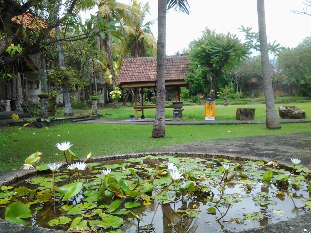 Nirwana Sea Side Cottages Lovina Esterno foto